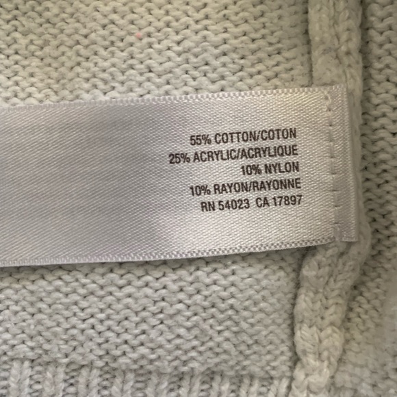 Women’s Cream Old Navy Cardigan Size Medium - Picture 5 of 6